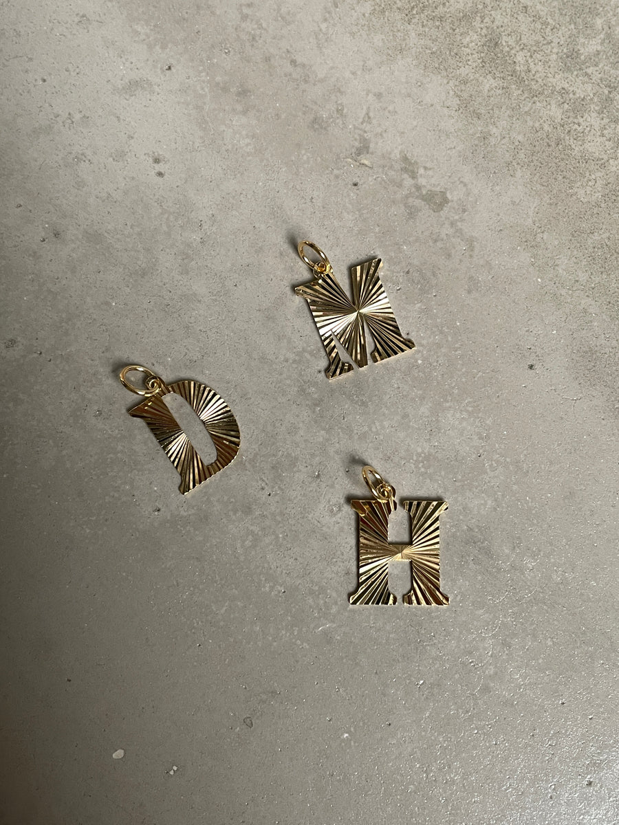 Jane kønig letter pendant Clearance