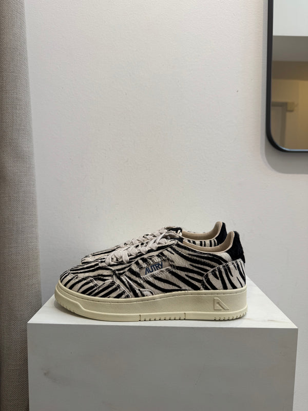Medalist Low Zebra/Black