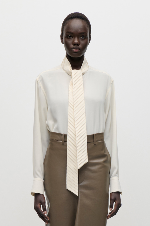 Bluse mit Schal ivory